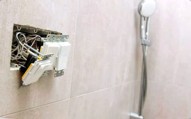 Reforma de electricidad en el baño